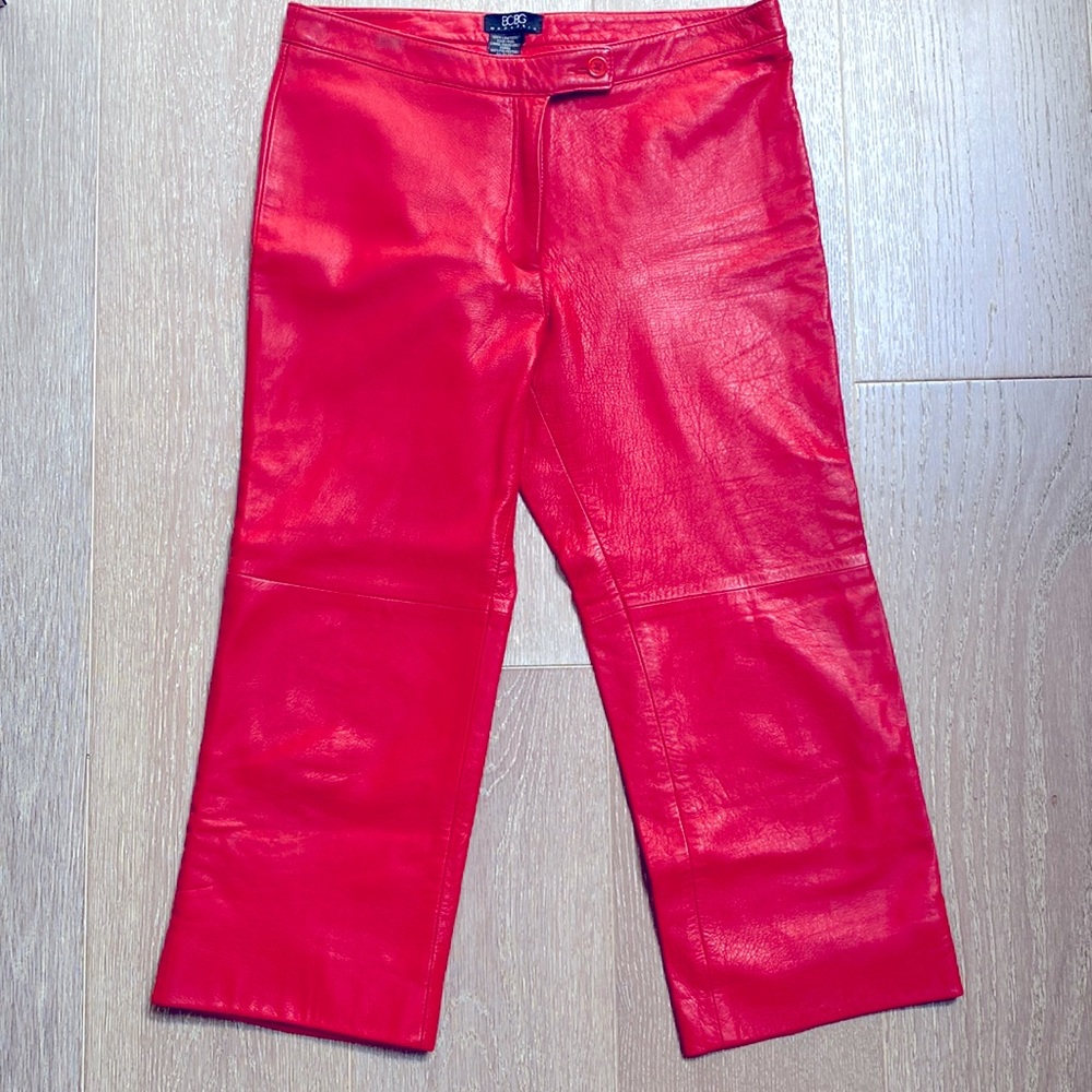 BCBG MaxAzria 100% leather 3/4 pants red size 6